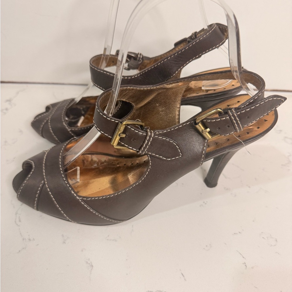 Brown Peep-Toe Heels with Buckle